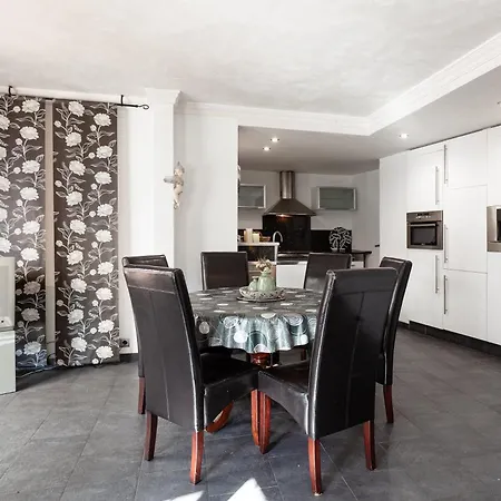 Appartement Penthouse La Riera *